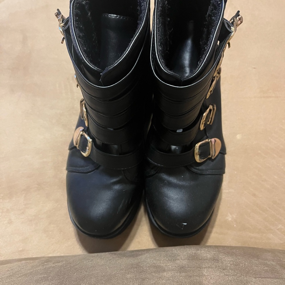 Black Buckle Platform Combat Boots - Women's Size 7-8 - Picture 3 of 11
